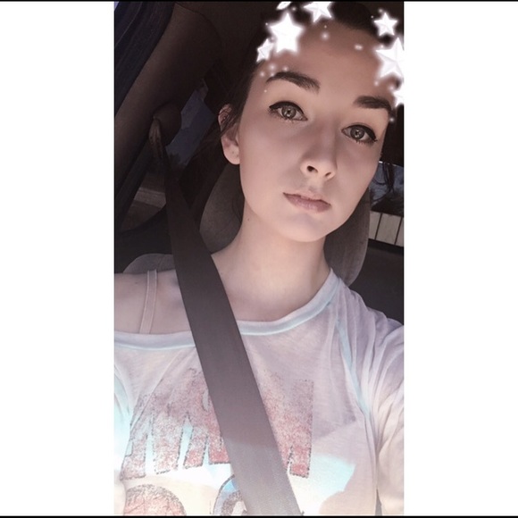Profile Picture of Kendal Cramer (@kendalxoh) on Poshmark