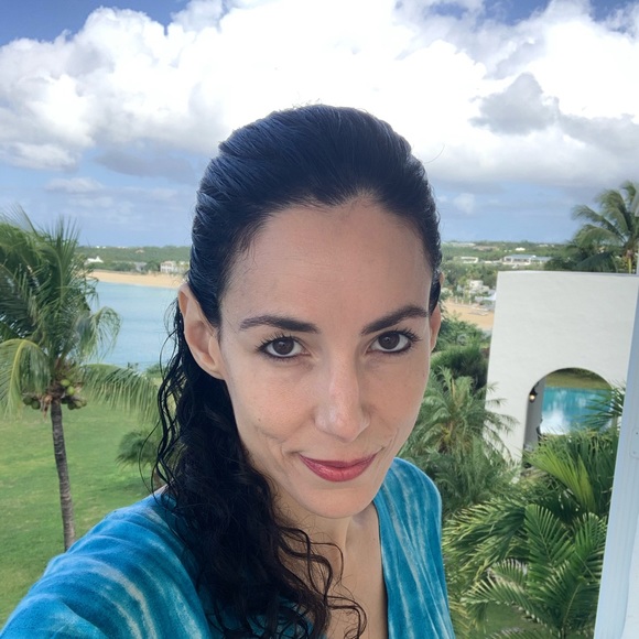 Profile Picture of Jovanna Vitello (@lunastar11) on Poshmark
