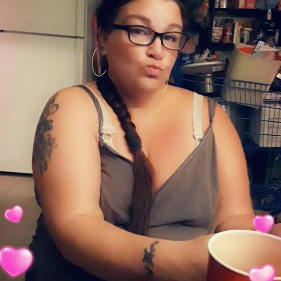 Profile Picture of Tamara Jarvis-white (@turtlelove73) on Poshmark