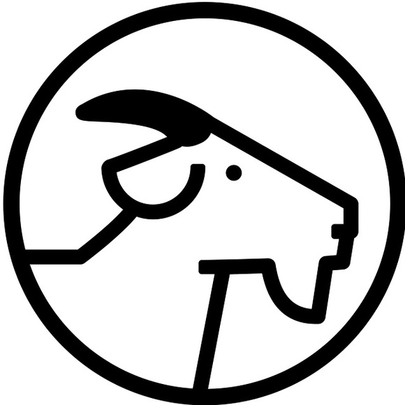 Profile Picture of Mario Cedeno (@mar_mar_shops) on Poshmark