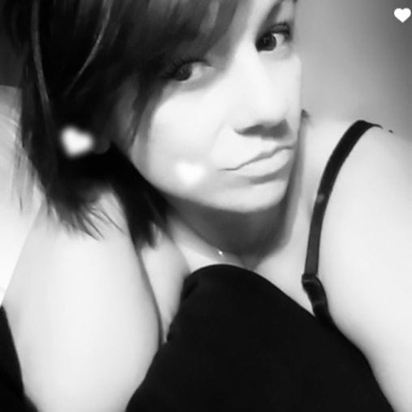 Profile Picture of Elizabeth Bacchi (@elizabethbacchi) on Poshmark