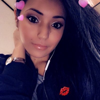 Profile Picture of Desiree Gonzalez (@DesireeG_3) on Twitter