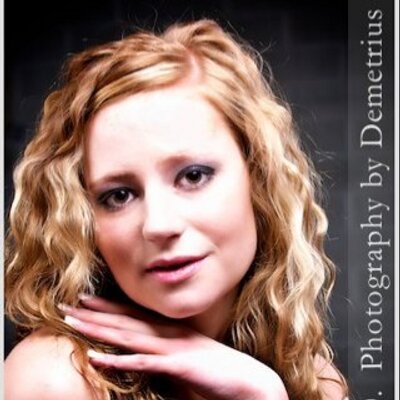Profile Picture of Amanda Dexter (@MandiDexter) on Twitter