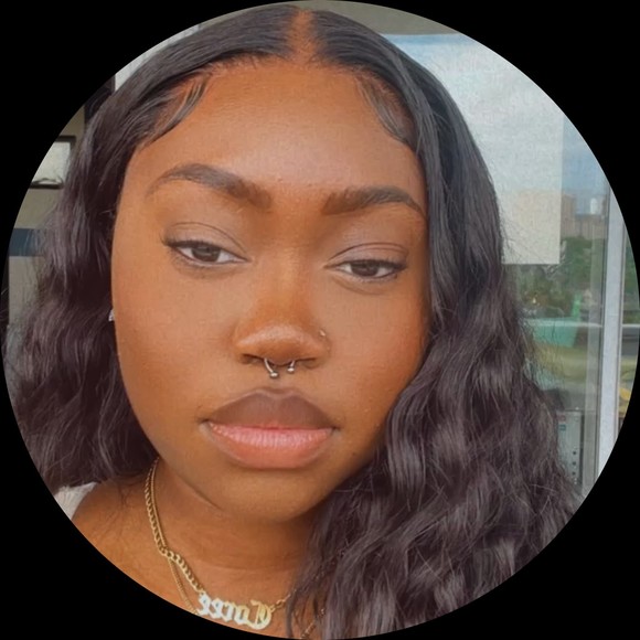 Profile Picture of Coree Rhem (@coreerhem) on Poshmark
