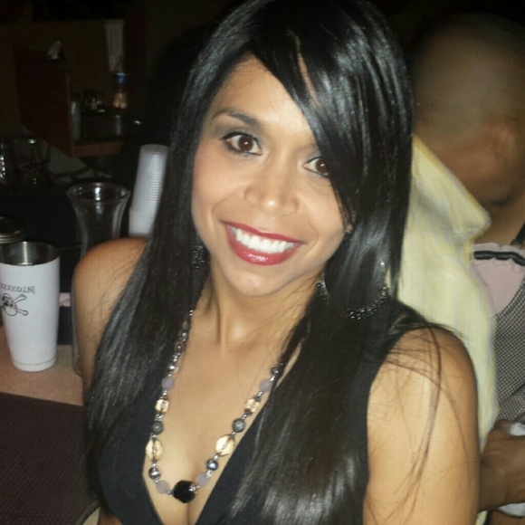 Profile Picture of Cynthia Burciaga (@cyngio) on Poshmark