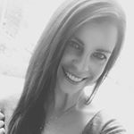 Profile Picture of Julia shuman (@letsflysouth) on Instagram