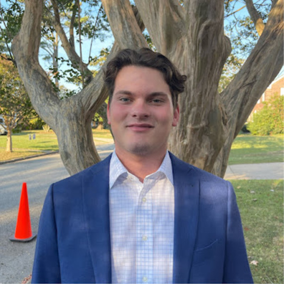 Profile Picture of Timothy Hartnett (@timothyhartn732) on Poshmark