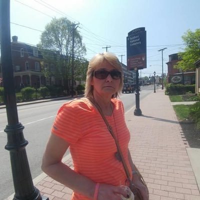 Profile Picture of Carolyn Bowling (@carolynbowlin19) on Twitter