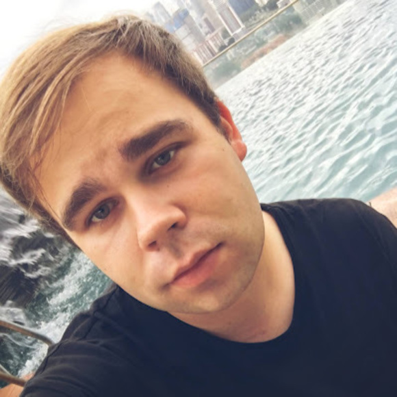 Profile Picture of Steven Beaulieu (@stevenbeau1993) on Poshmark