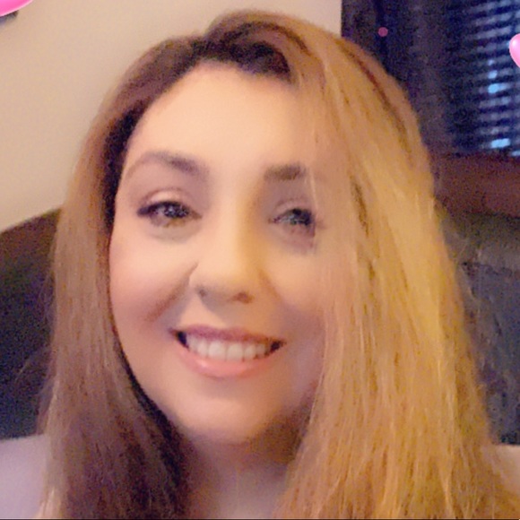 Profile Picture of Ericka Abeyta (@eabeyta) on Poshmark