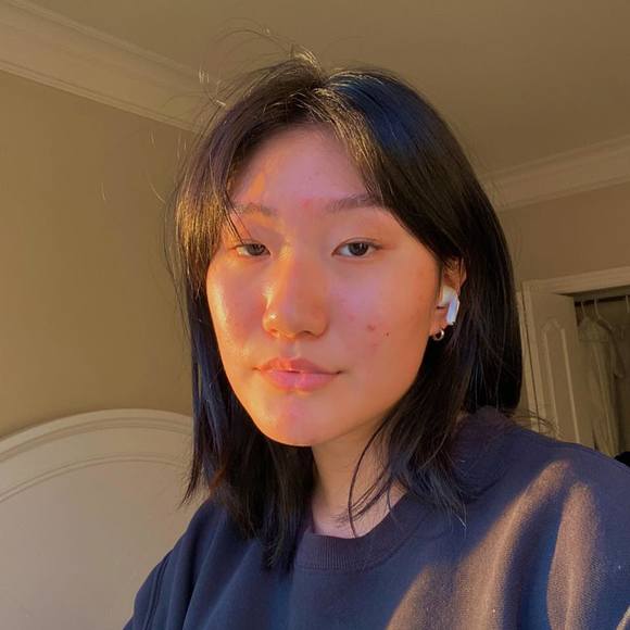 Profile Picture of Nancy Zhang (@yingnan218) on Poshmark