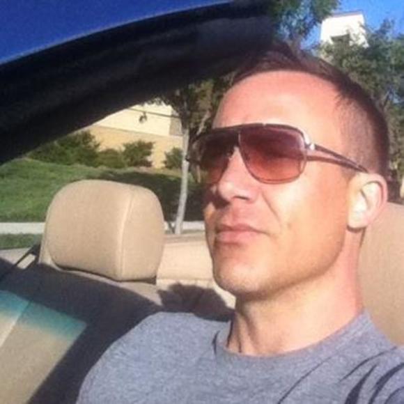 Profile Picture of Jason Vaughan (@jason_vaughan) on Poshmark