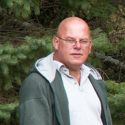 Profile Picture of Bob Pilon (@jbob205) on Twitter