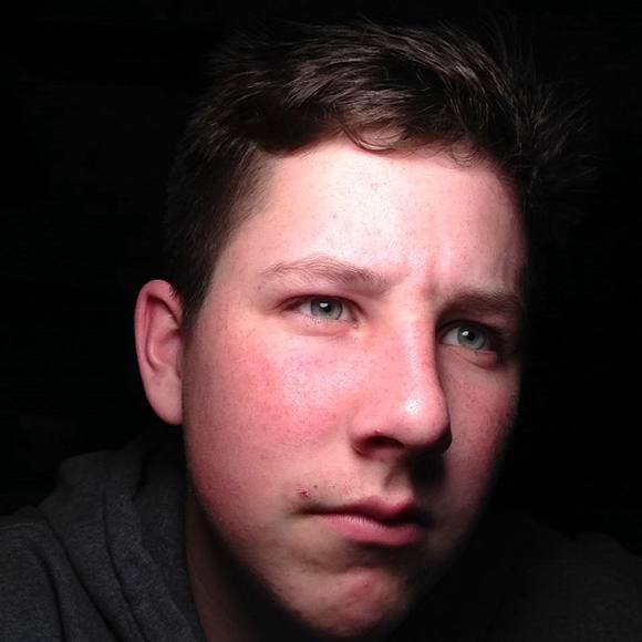 Profile Picture of Ethan Schaffer (@ethanschaffer) on Poshmark