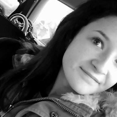 Profile Picture of Hollie Case (@scoliosis_Holls) on Twitter