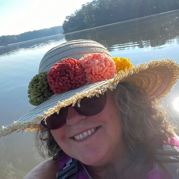 Profile Picture of Donna Nelson (@dmarie56) on Poshmark