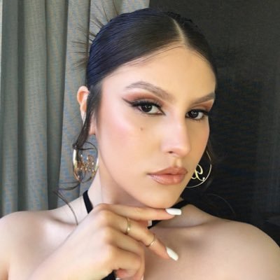 Profile Picture of PAOLA ALVAREZ (@thatmuchachapao) on Twitter