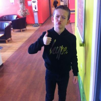 Profile Picture of Louie Len Roberts (@louierobertsSwe) on Twitter