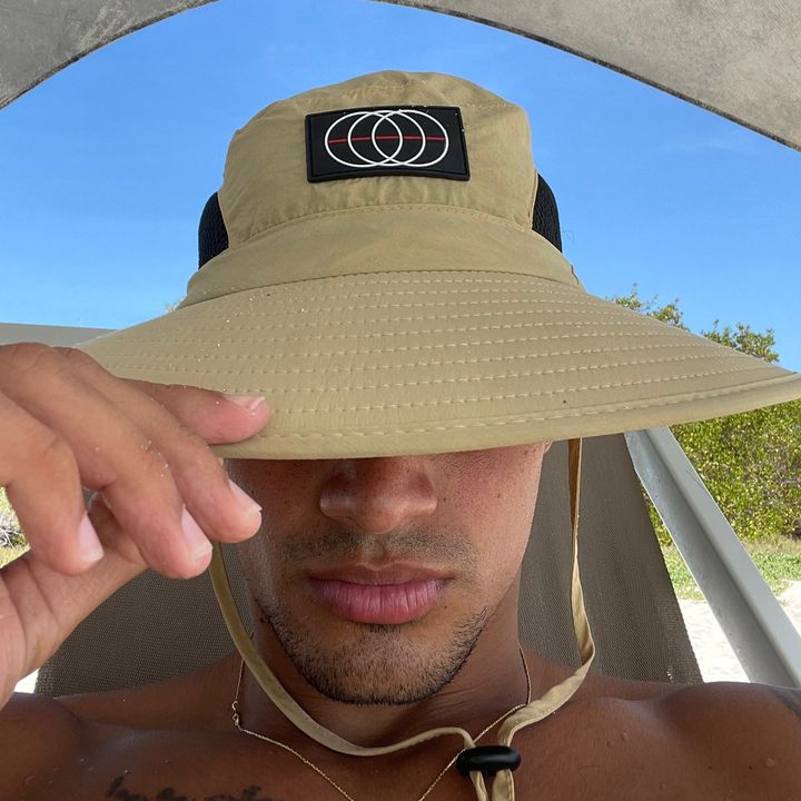 Profile Picture of Deka (@derekstick) on Tiktok