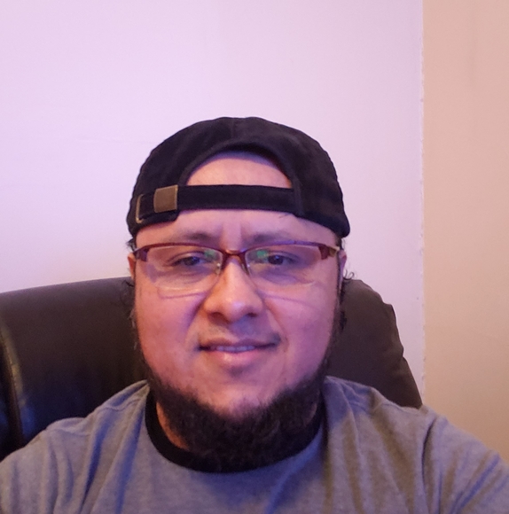 Profile Picture of Erwin Gonzalez (@eragon69) on Poshmark