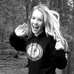 Profile Picture of Warning: contents are hott (@amanda.damn.spams) on Instagram