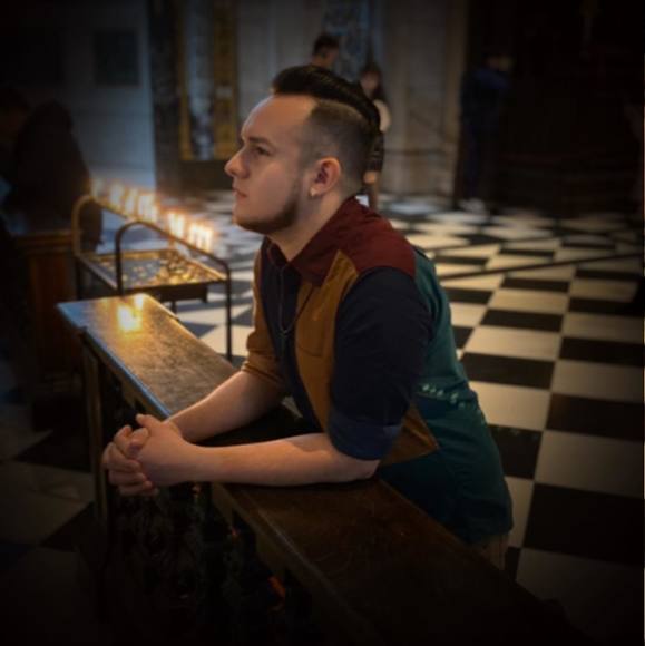 Profile Picture of Matthew Montiel (@mdm271323) on Poshmark