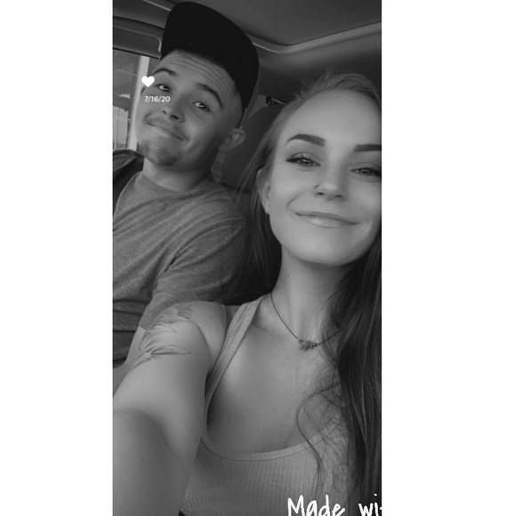 Profile Picture of Savannah Spindler (@sav2124) on Poshmark