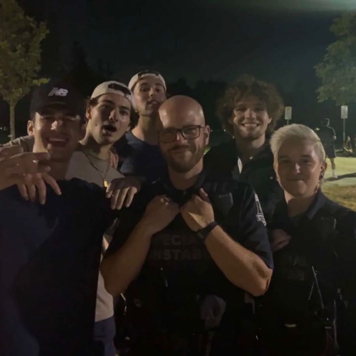 Profile Picture of andrew (@andrewvandaele_) on Tiktok