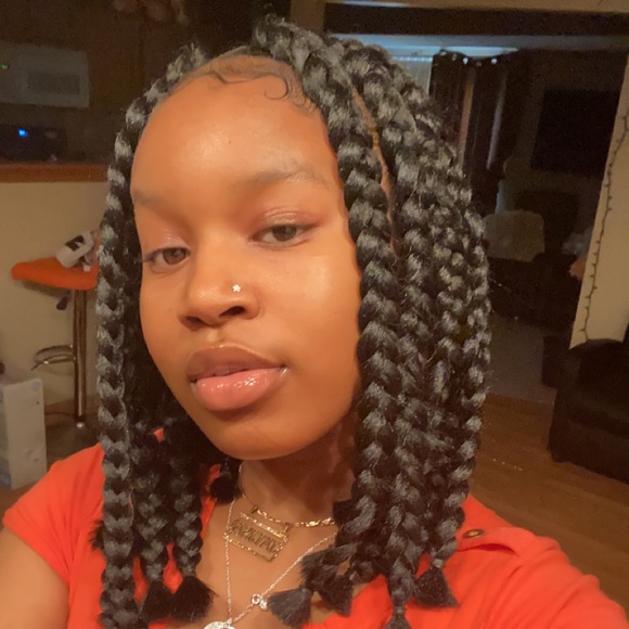 Profile Picture of Jalisa Wright (@yimboo) on Poshmark
