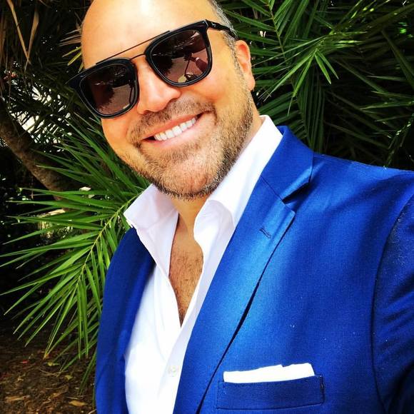 Profile Picture of Ivan Parron (@ivanparron) on Poshmark