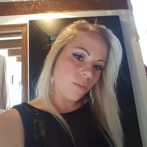 Profile Picture of Laurie (@GuessLaurie) on Twitter