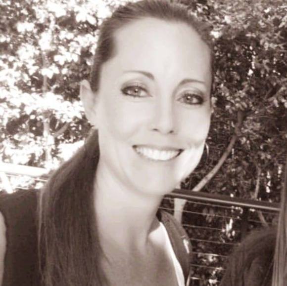 Profile Picture of Kimberly Wenzel (@kimwenzel3) on Poshmark