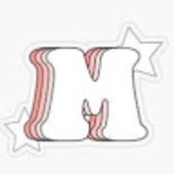 Profile Picture of Mariana Knopke (@maknopke) on Poshmark