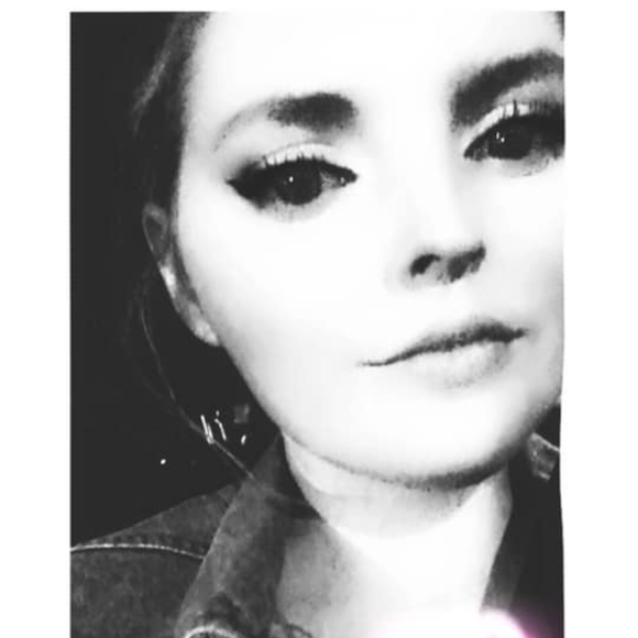 Profile Picture of Amanda Harrison (@amandaharris253) on Poshmark