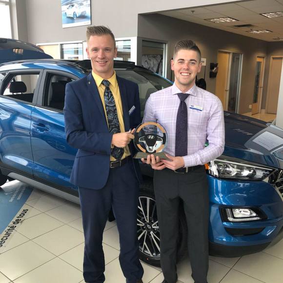 Profile Picture of Alex Worden (@alexworden230) on Poshmark