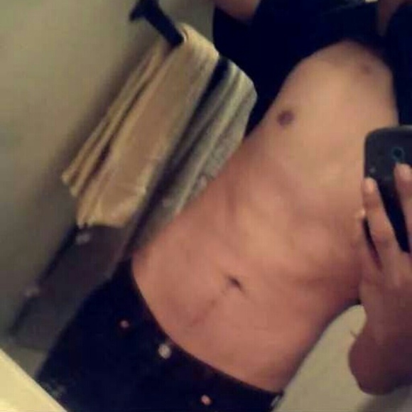 Profile Picture of Rene Macedo (@livenodoubts123) on Poshmark