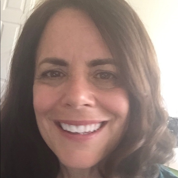 Profile Picture of Susan Englert (@susanenglert) on Poshmark