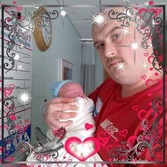 Profile Picture of Aaron Couturiaux (@aaroncouturiaux) on Poshmark