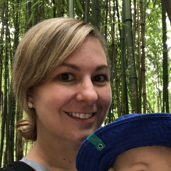 Profile Picture of Sarah Scudere (@sarah11o87) on Poshmark