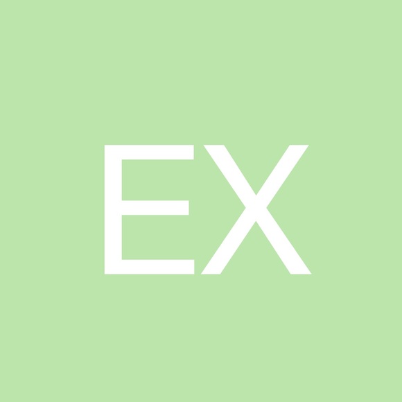 Profile Picture of Elizabeth Xing (@elizabethxing) on Poshmark