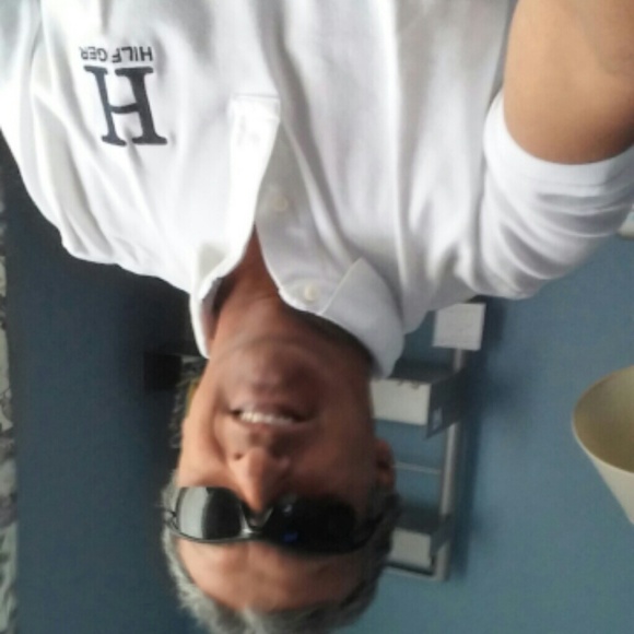 Profile Picture of Moises Nishijima (@mohedapa) on Poshmark