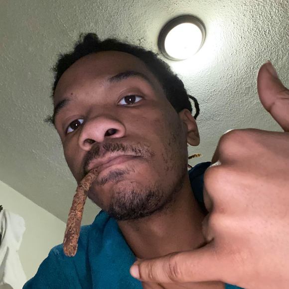 Profile Picture of Aaron Morrow (@aaron_king1993) on Poshmark