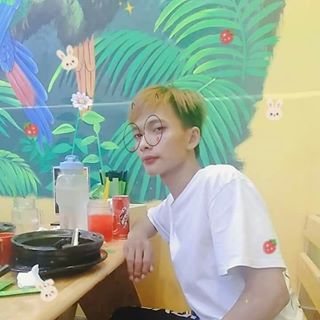 Profile Picture of Rëäćh J'Bøt Mëäś TøńgŹíń (@R&) on Facebook