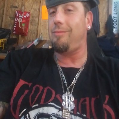 Profile Picture of Josh Hellman (@JoshHellman2) on Twitter