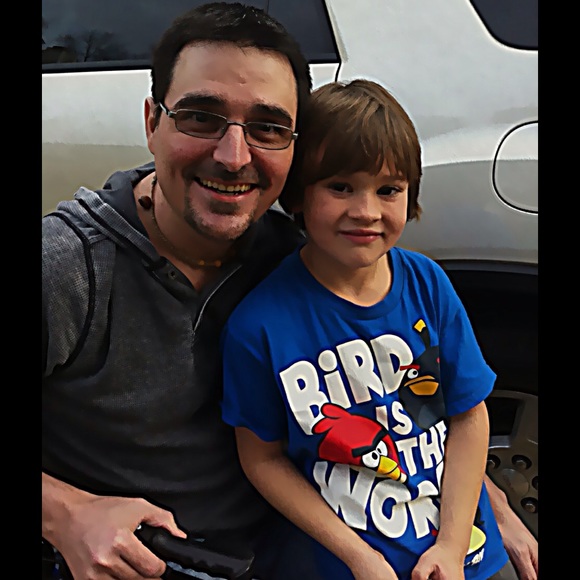 Profile Picture of Chris Vaughan (@veg012777) on Poshmark