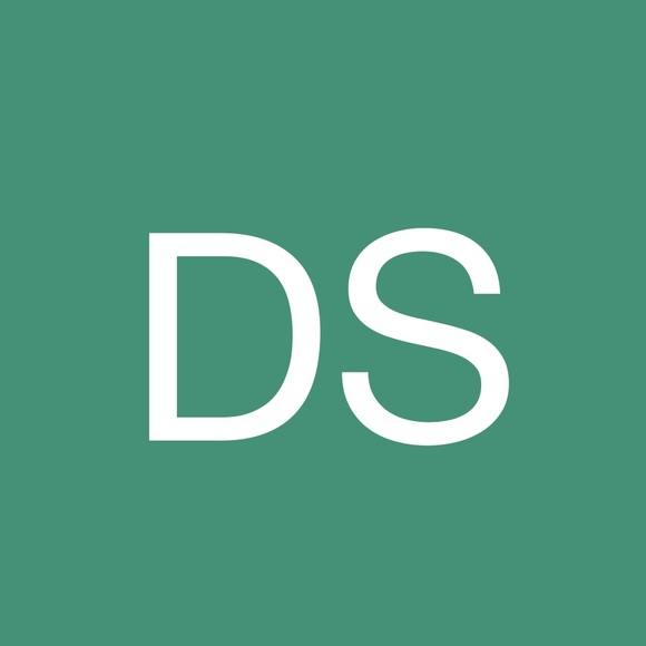Profile Picture of Daniel Sperling (@dsperling82) on Poshmark