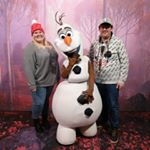 Profile Picture of 🤴🏻Chris & Lisa👸🏼 (@dlrp_magic_moments) on Instagram