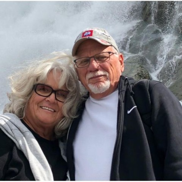 Profile Picture of Mary ann Wienstroer (@wienstroer) on Poshmark