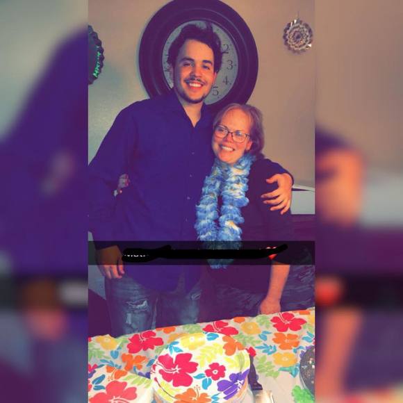 Profile Picture of David Galindo (@galindo3400) on Poshmark