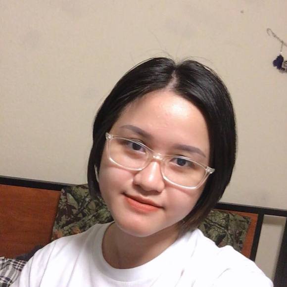 Profile Picture of My Võ châu thảo (@mia_vo) on Poshmark